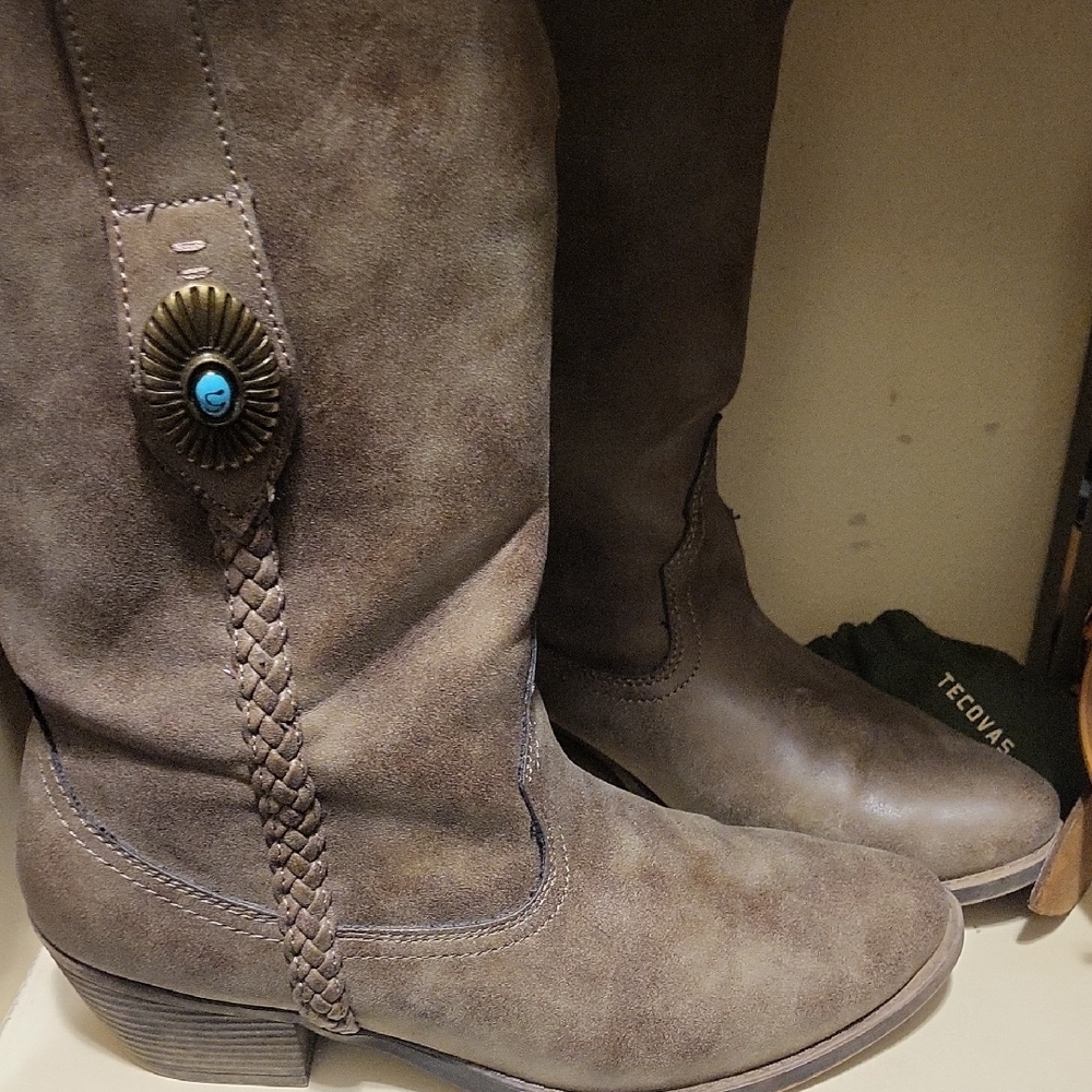 Brown Suede Western Boots with Turquoise Accent